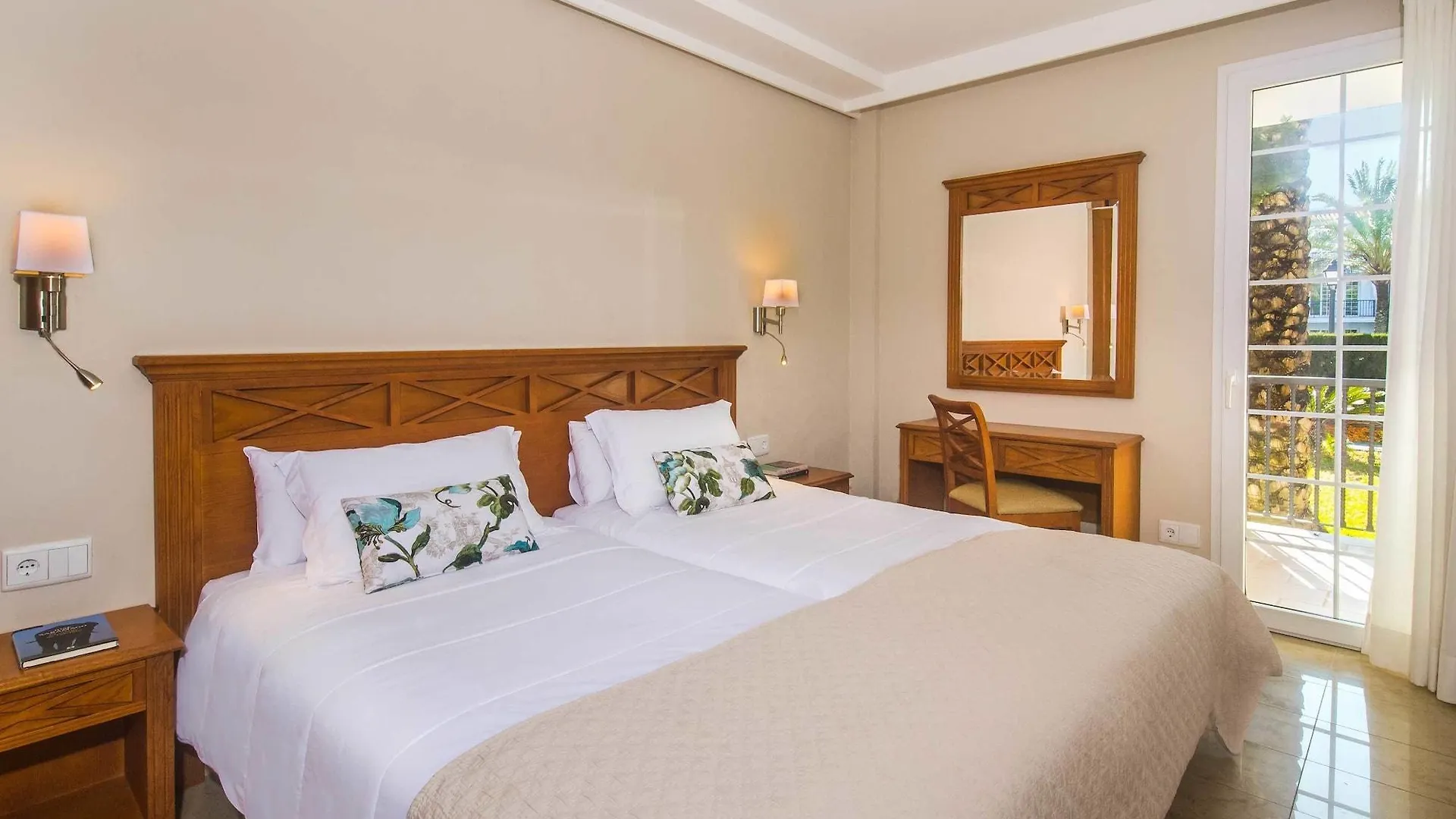 Inturotel Sa Marina Cala D´Or 4*,