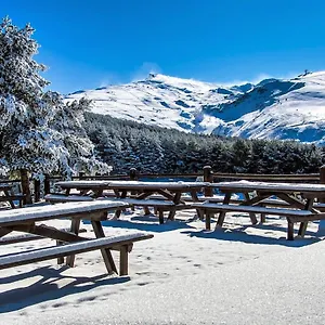  Appartement Todosierranevada Zona Baja - Montblanc Vistas A La Montana - Junto A Telecabinas Spanje